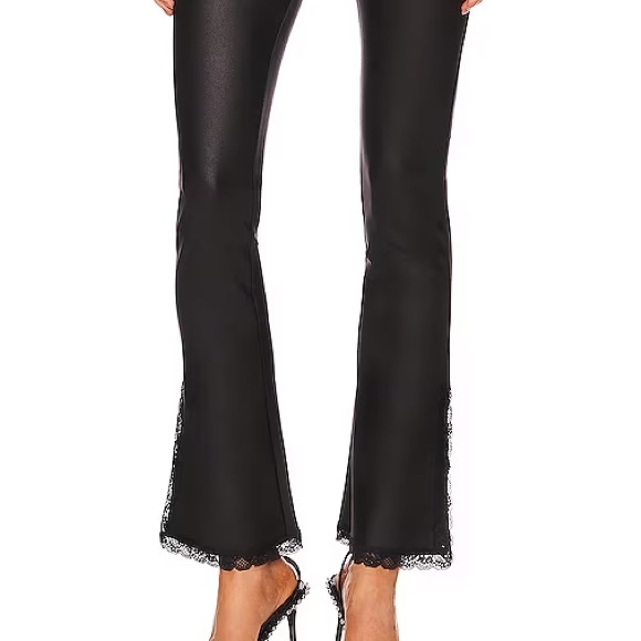 Lace Slit Hem Legging in Black
Alexander Wang - Picture 2 of 9